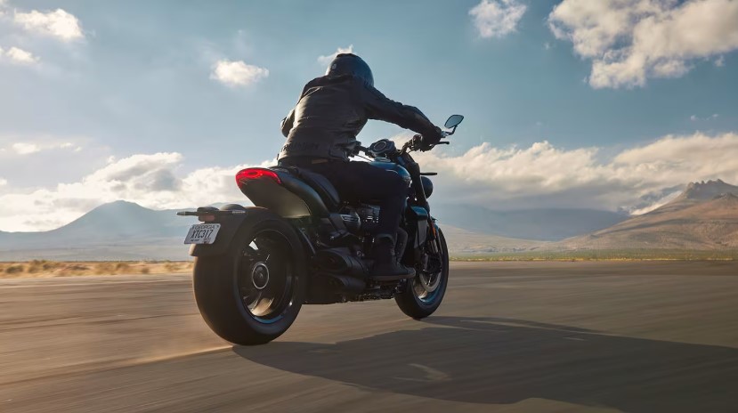 2025 Triumph Rocket 3 Storm R