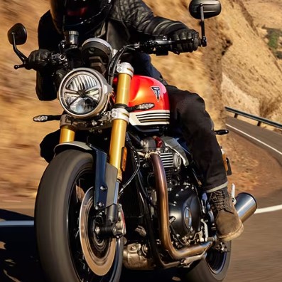 2025 Triumph Speed Twin 1200