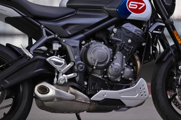 2025 Triumph Trident closeup